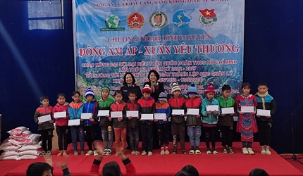 Viện KSND quận Ba Đình tham gia hoạt động thiện nguyện tại xã biên giới...